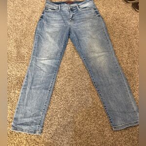 Judy Blue Light Wash Straight Leg Jeans Slim Fit